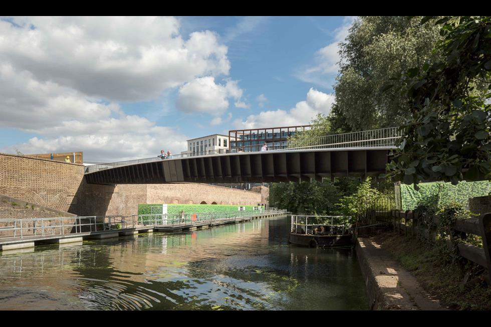 Moxon unveils ‘lean’ King’s Cross bridge | News | Building Design